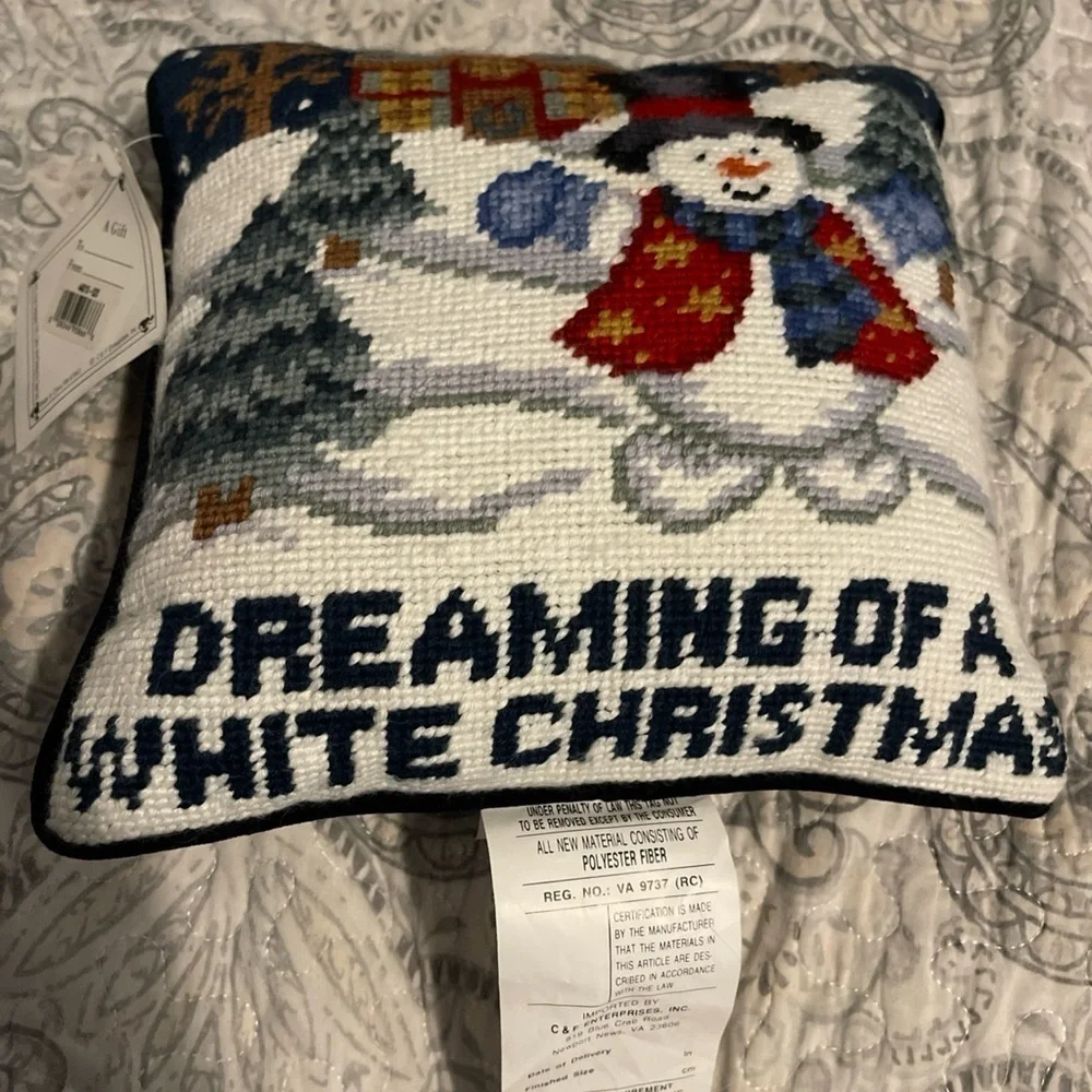 Beautiful Christmas Throw Pillow Needlepoint Frosty Snowman